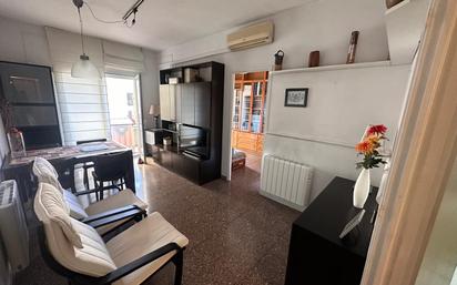 Living room of Flat for sale in  Barcelona Capital  with Air Conditioner, Heating and Oven