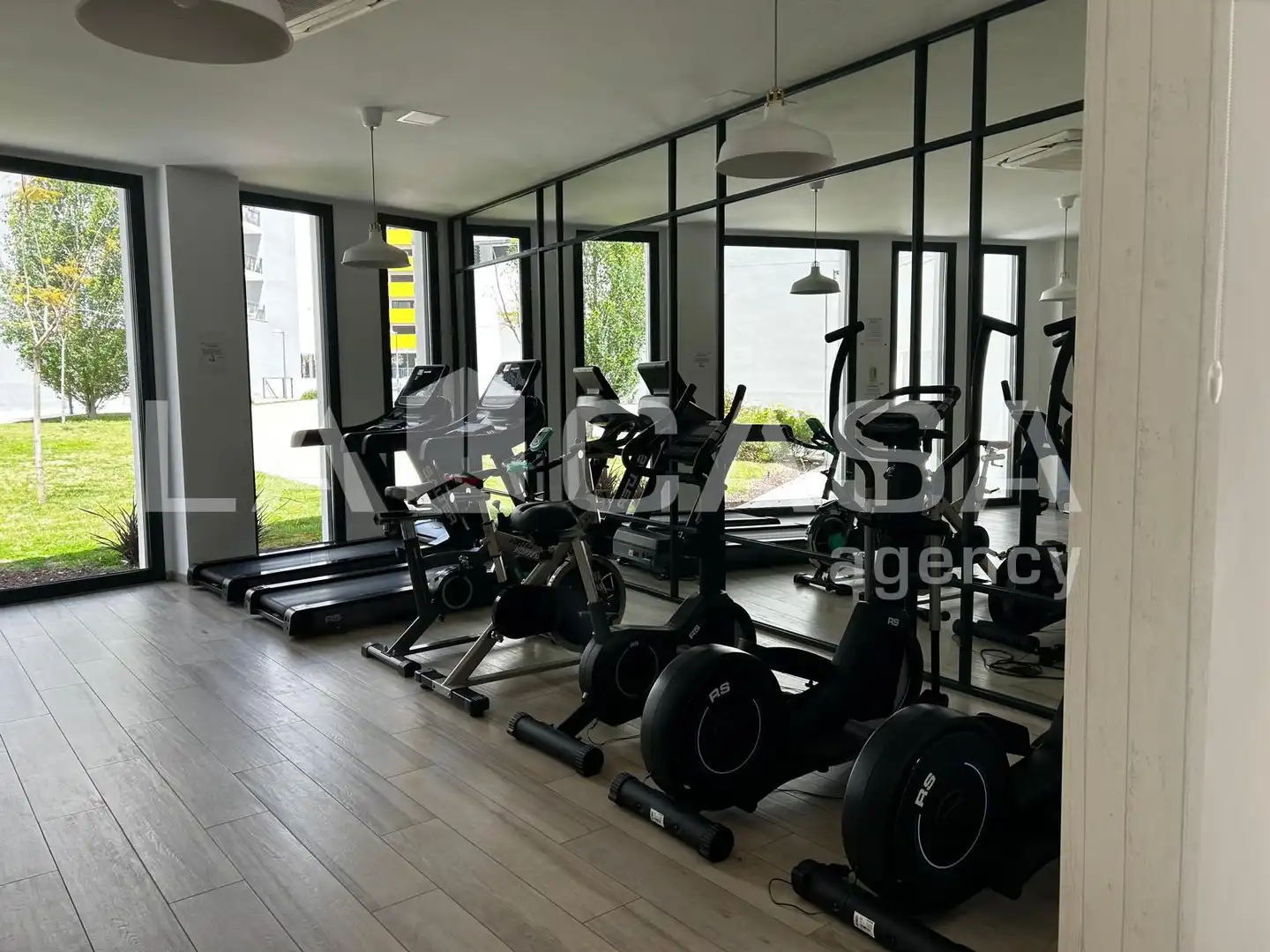 Flat for sale in Dos Hermanas  with Air Conditioner, Terrace and Swimming Pool