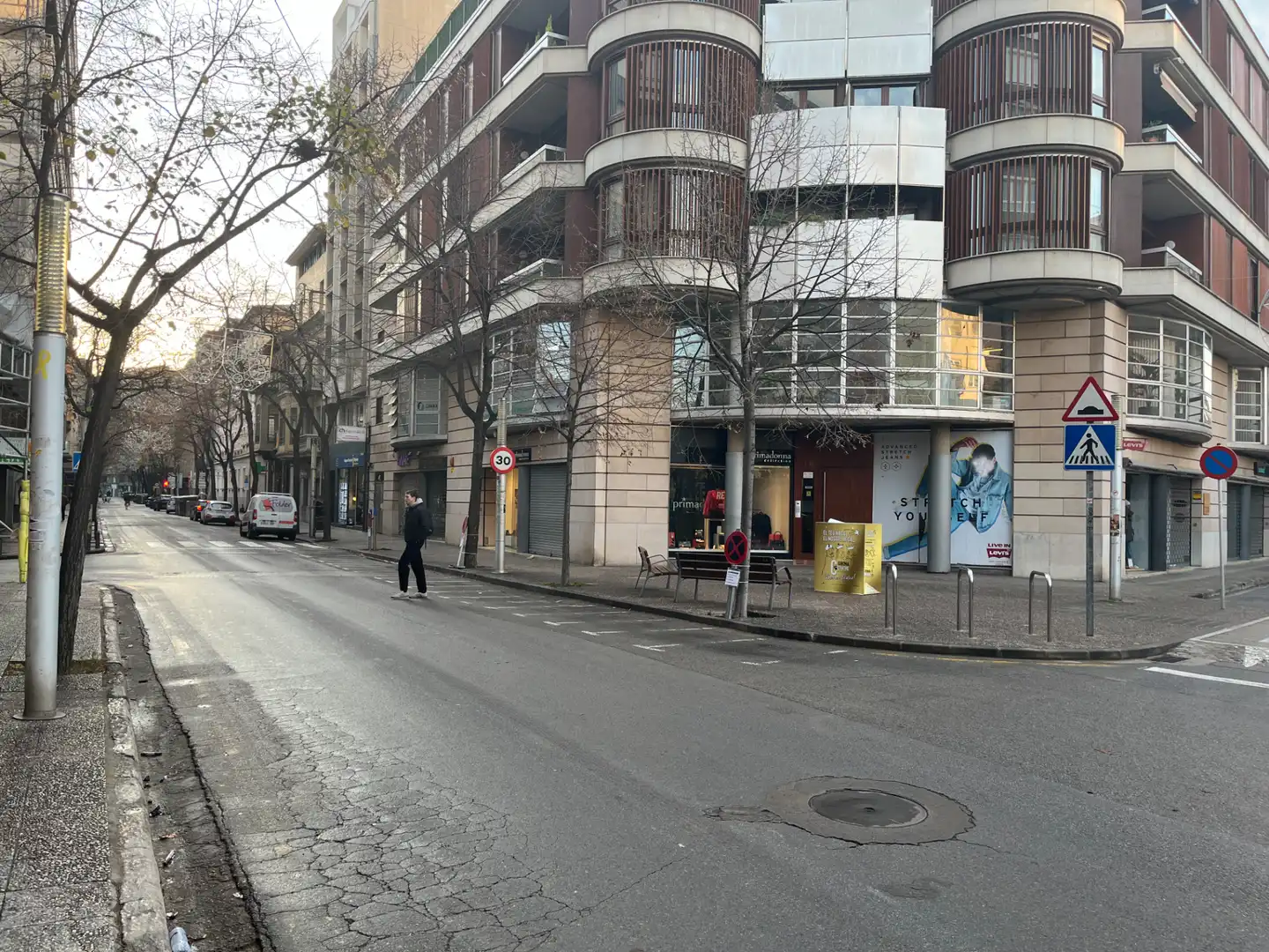 Local comercial en alquiler en Eixample Nord