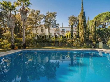 Casa amb piscina en venda a Carrer Mas Pallí