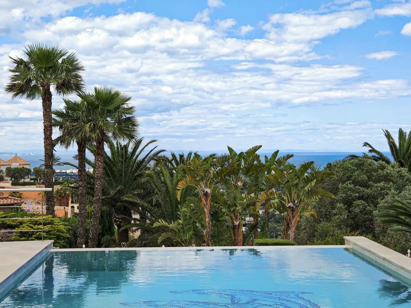 Swimming pool of Houses for sale in Dénia  with Air Conditioner, Heating and Private garden