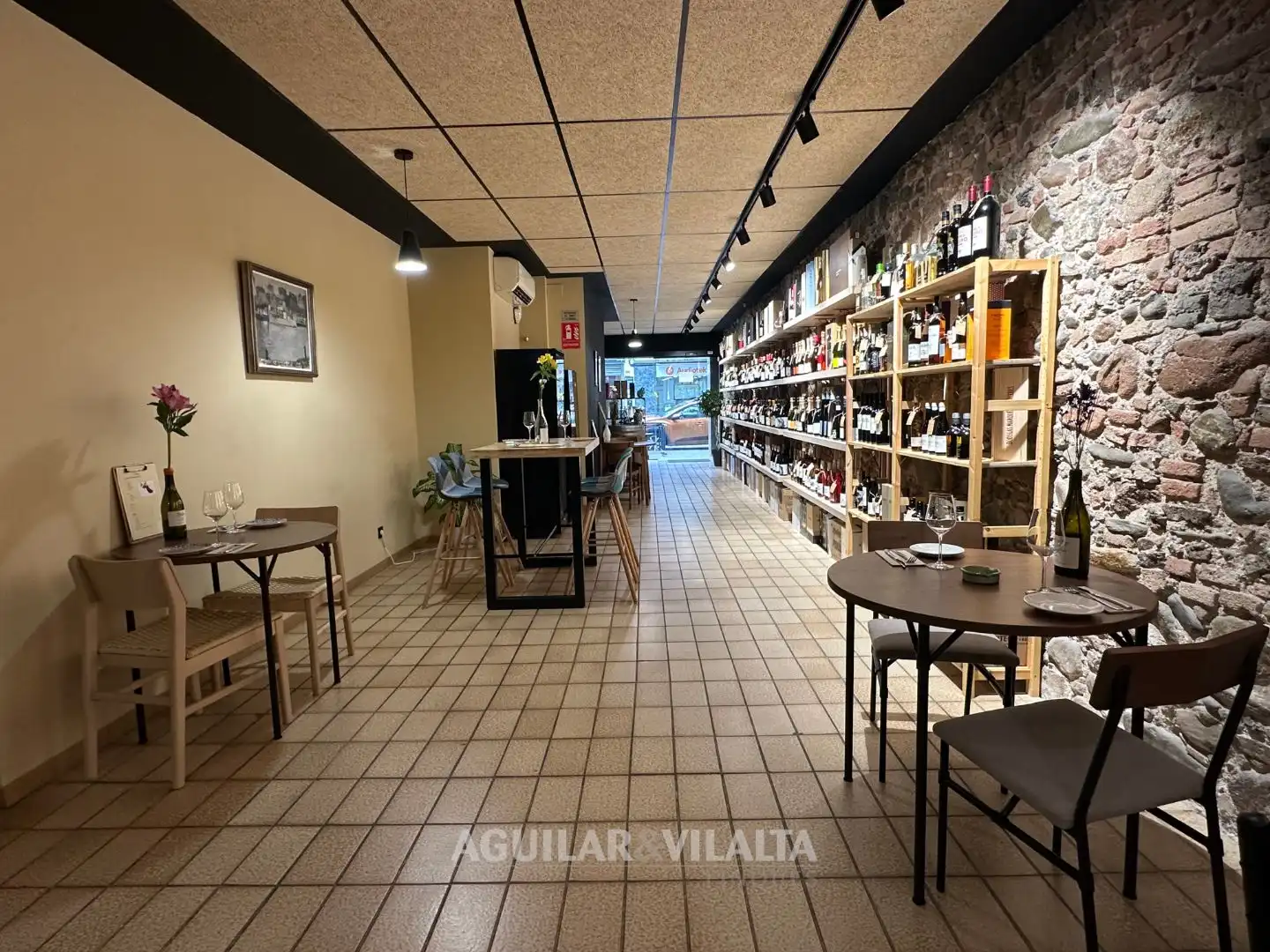 Business premises for transfer in Joan Prim 141, imagen 6