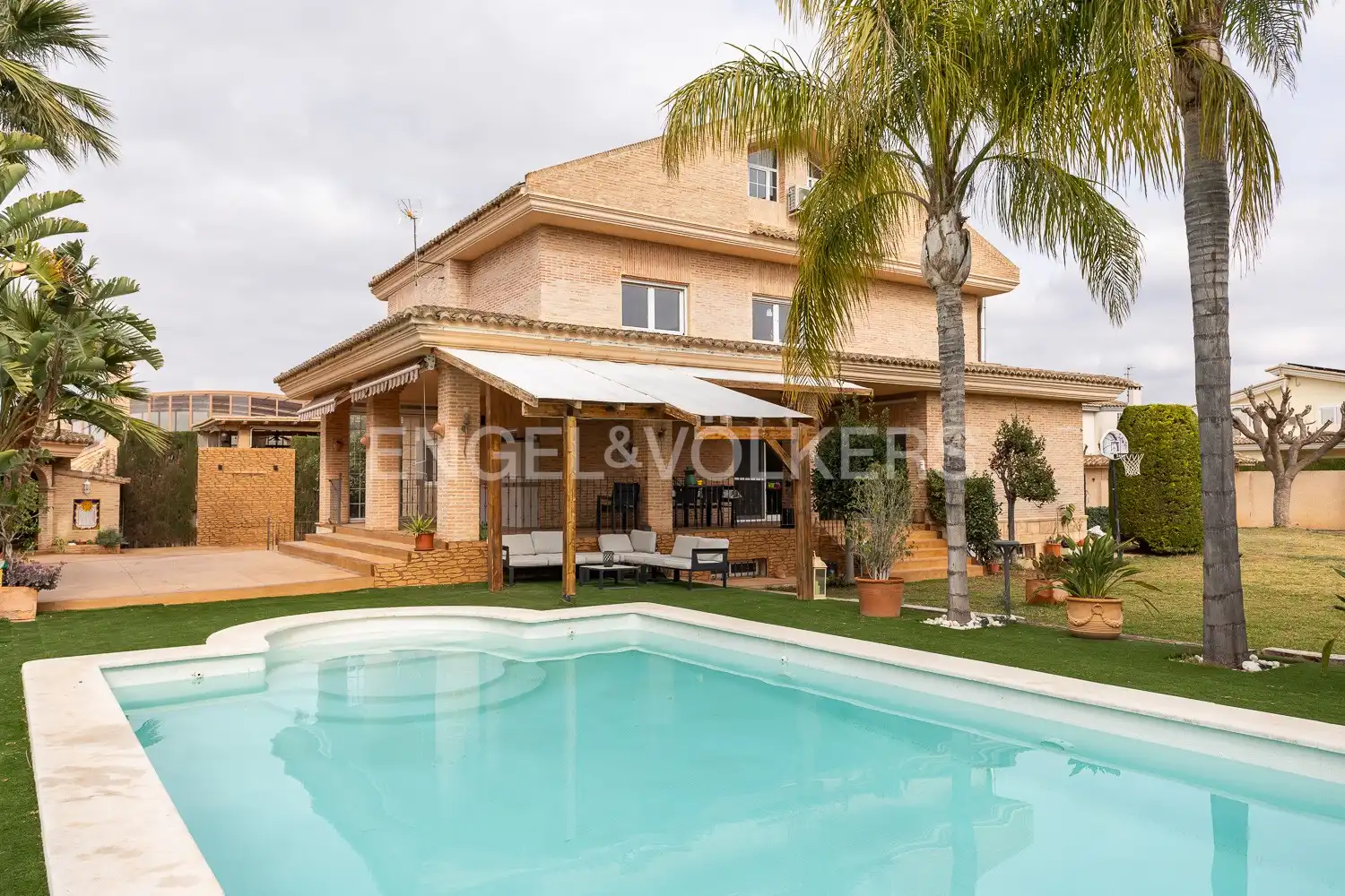 Exterior view of Houses for sale in L'Eliana  with Air Conditioner, Heating and Private garden