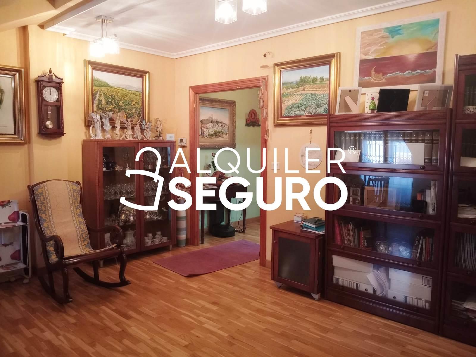 Sala de estar de Piso de alquiler en Valladolid Capital con Calefacción, Terraza y Amueblado