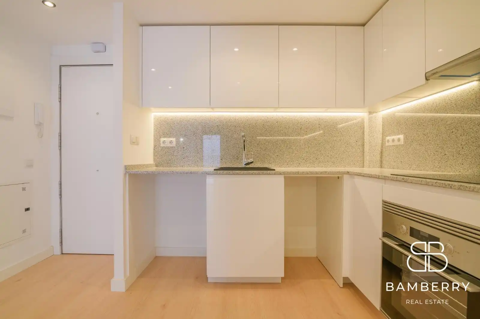 Kitchen of Flat for sale in Sant Boi de Llobregat  with Parquet flooring