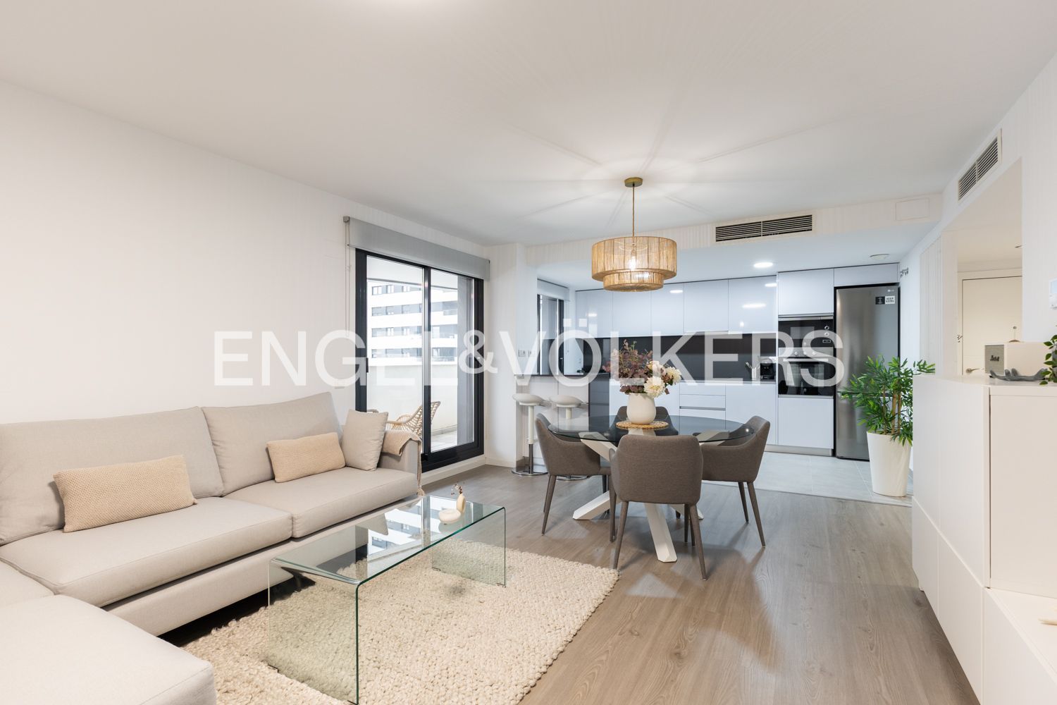 Living room of Flat for rent in  Valencia Capital  with Air Conditioner, Heating and Terrace