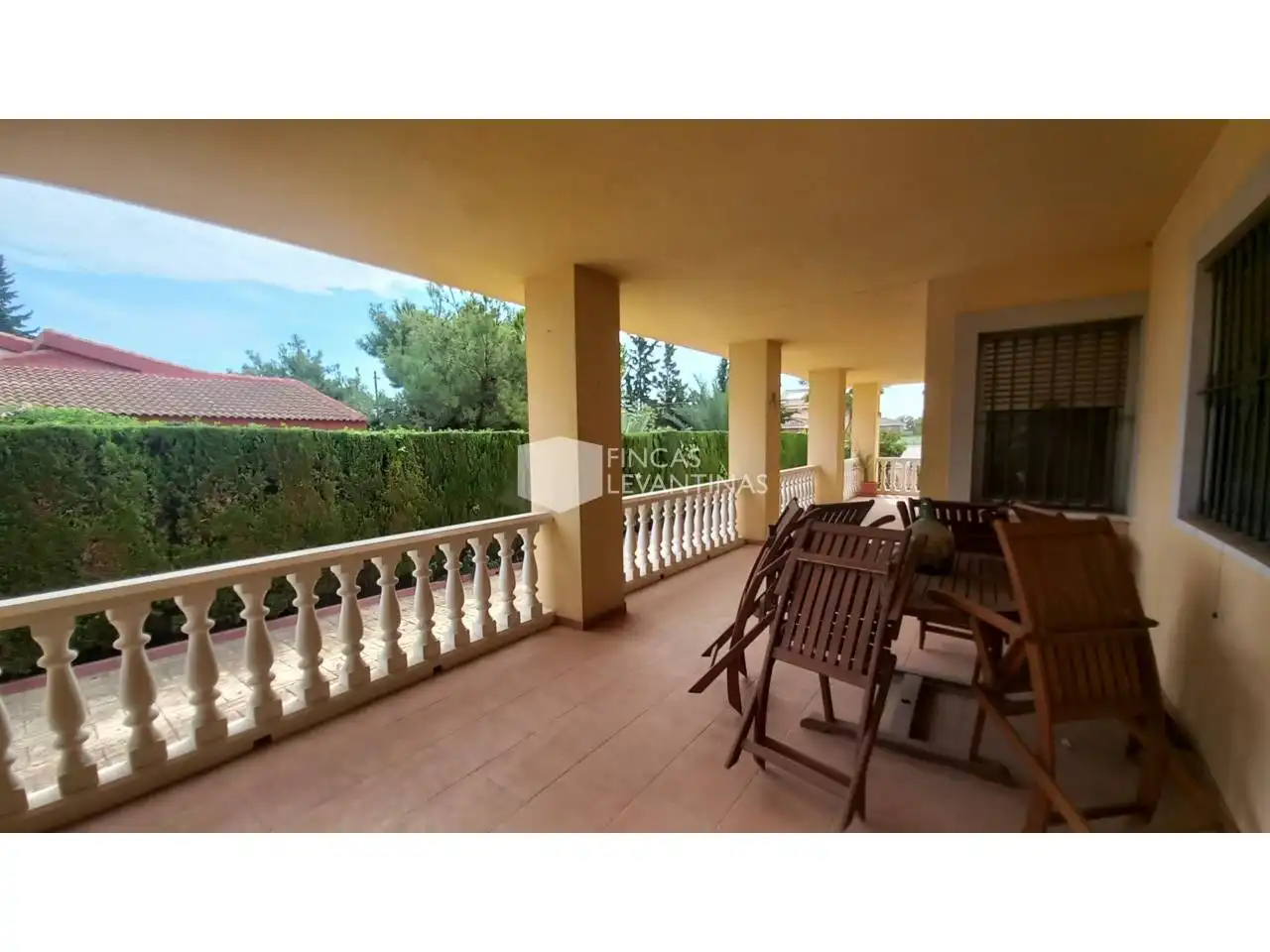 Terrassa de Casa o xalet en venda en San Vicente del Raspeig / Sant Vicent del Raspeig amb Aire condicionat, Jardí privat i Terrassa