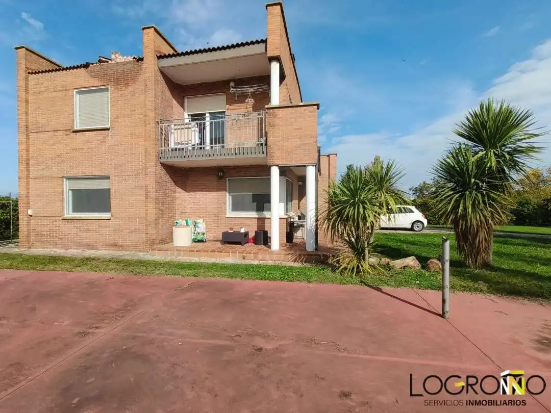 Casa o xalet en venda a Alberite