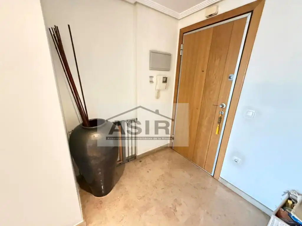 Flat for sale in Alzira  with Air Conditioner, Terrace and Swimming Pool
