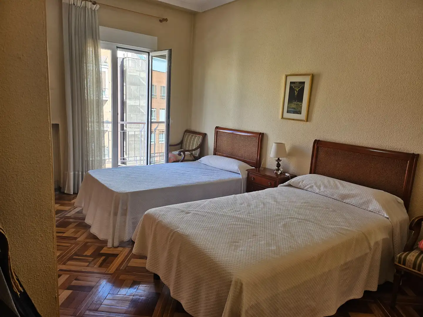 Bedroom of Flat for rent in Madrid  with Air Conditioner, Heating and Furnished