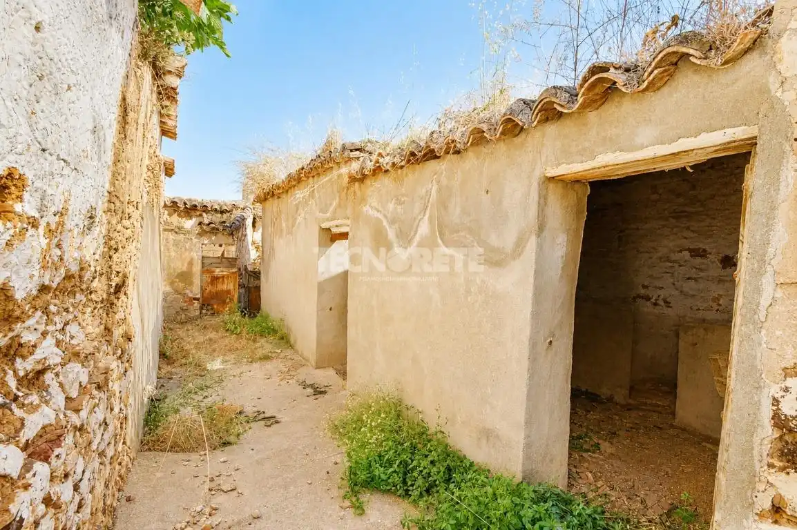 Casa adosada en venta en Los Yébenes con Jardín privado