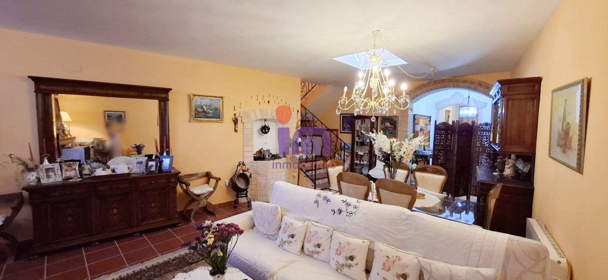 Sala d'estar de Casa o xalet en venda en Castellar de Santiago amb Calefacció