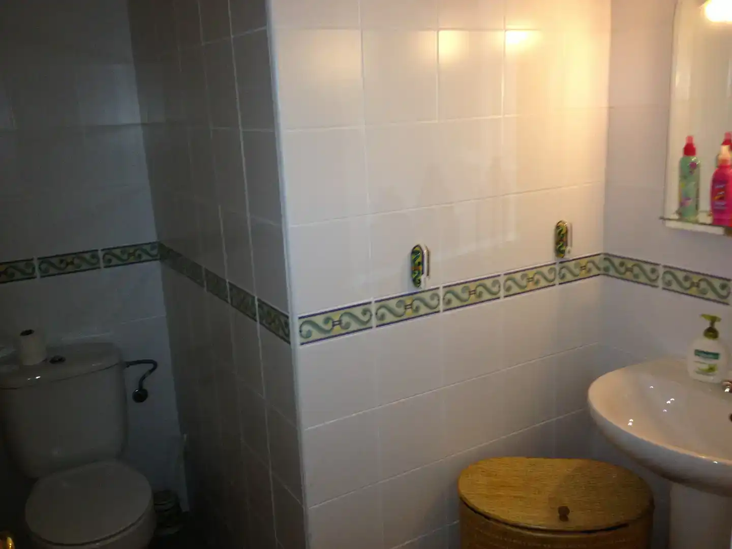 Bathroom of Detached homes for rent in Castilleja de la Cuesta, Sevilla