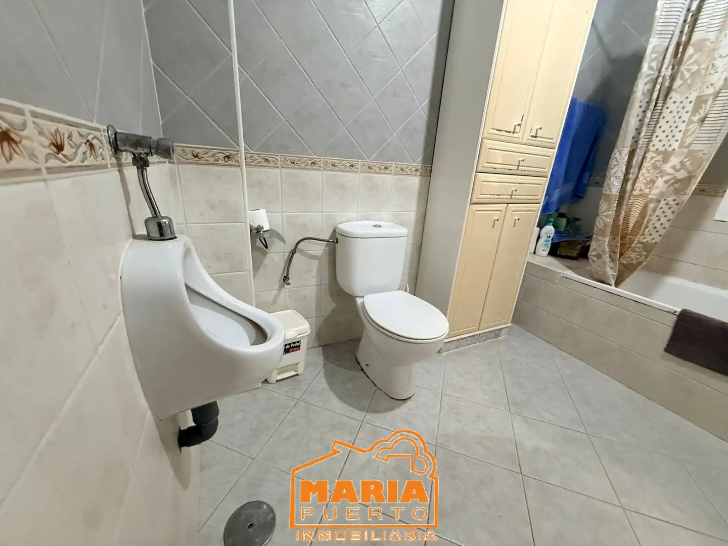 Bathroom of Country homes for sale in Villanueva de la Concepción