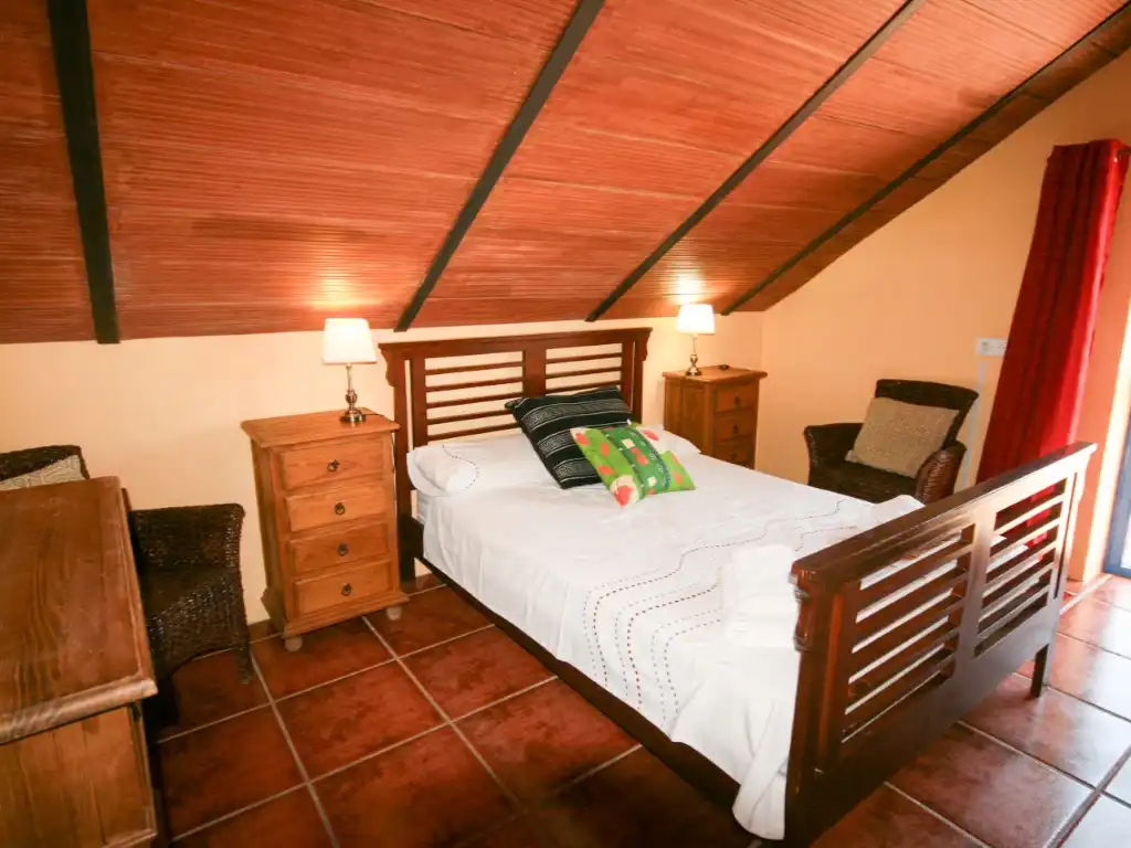 Habitación de Finca rústica en venta en Alhaurín El Grande con Jardín privado, Terraza y Piscina