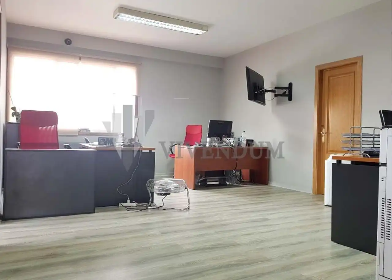 Ufficio in affitto a Lavadores, imagen 4