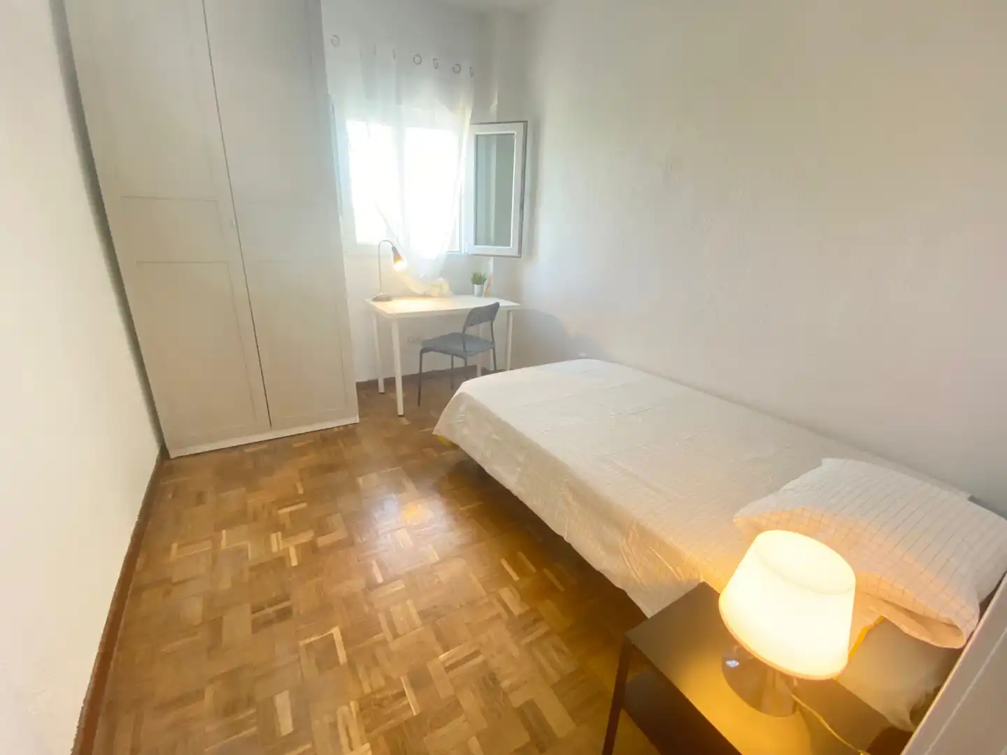 Habitació a Calle Hornero, Opañel