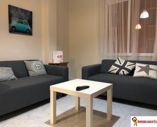 Living room of Flat to rent in Ferrol  with Heating, Furnished and Oven