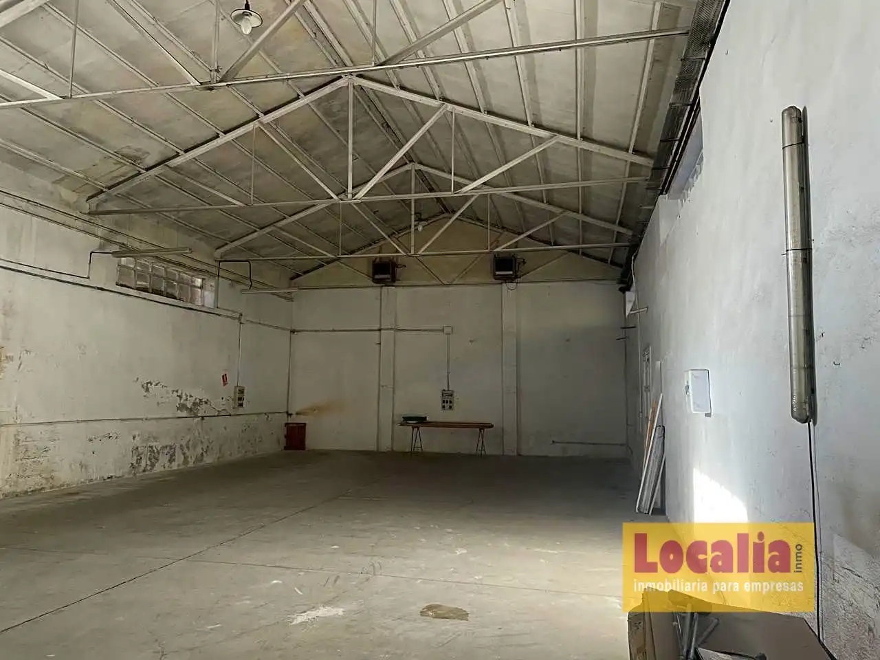 Nave industrial de alquiler en Entrambasaguas