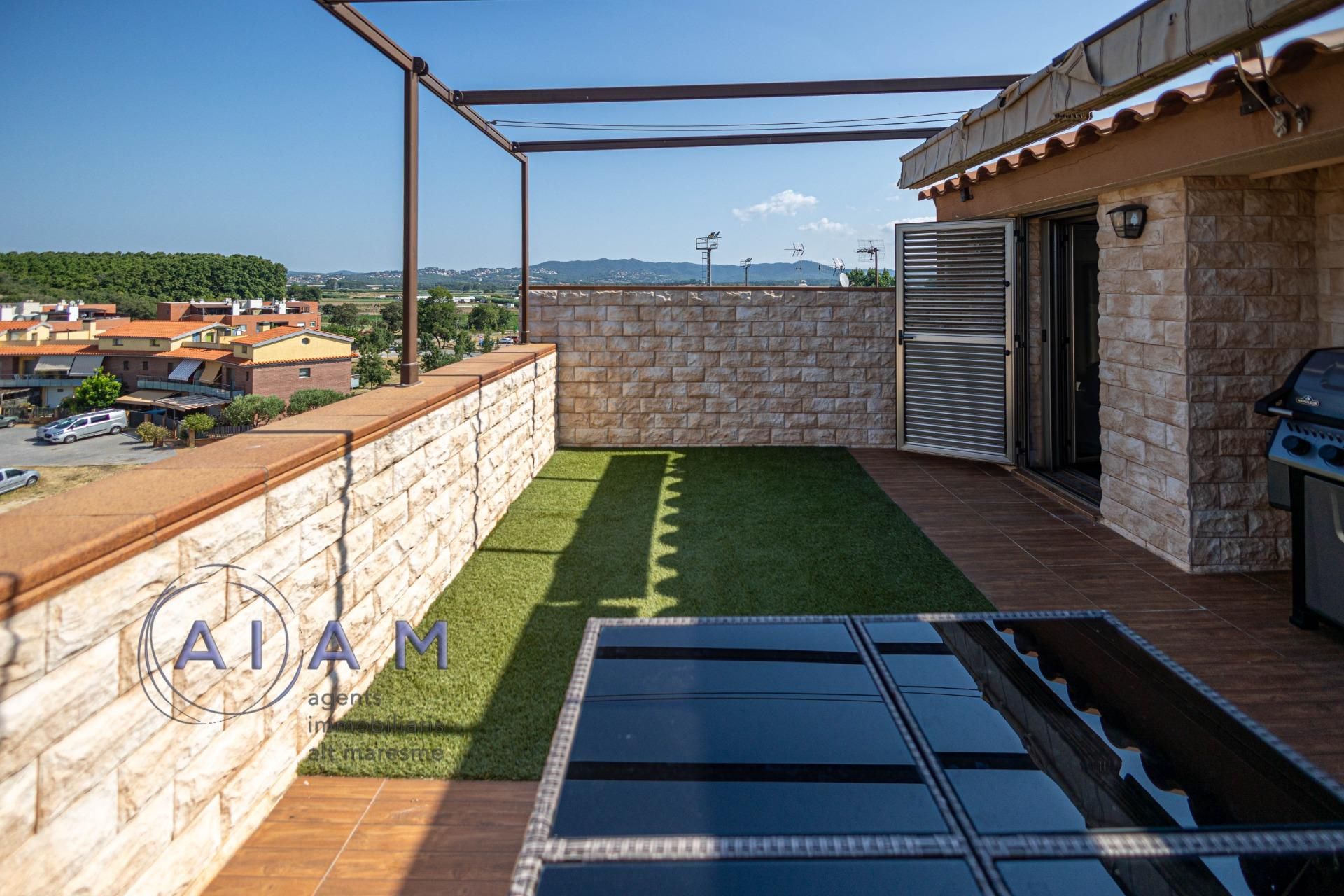 Terrasse von Dachboden zum verkauf in Palafolls mit Klimaanlage, Heizung und Parkett