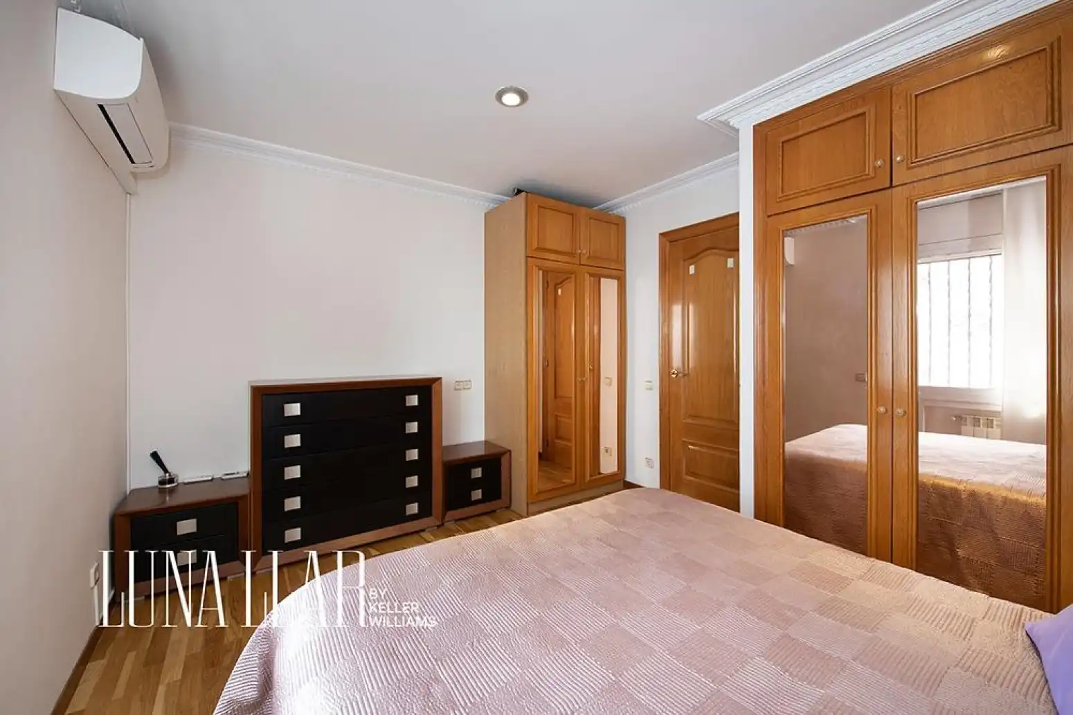 Bedroom of Houses for sale in Castelldefels  with Air Conditioner, Heating and Terrace
