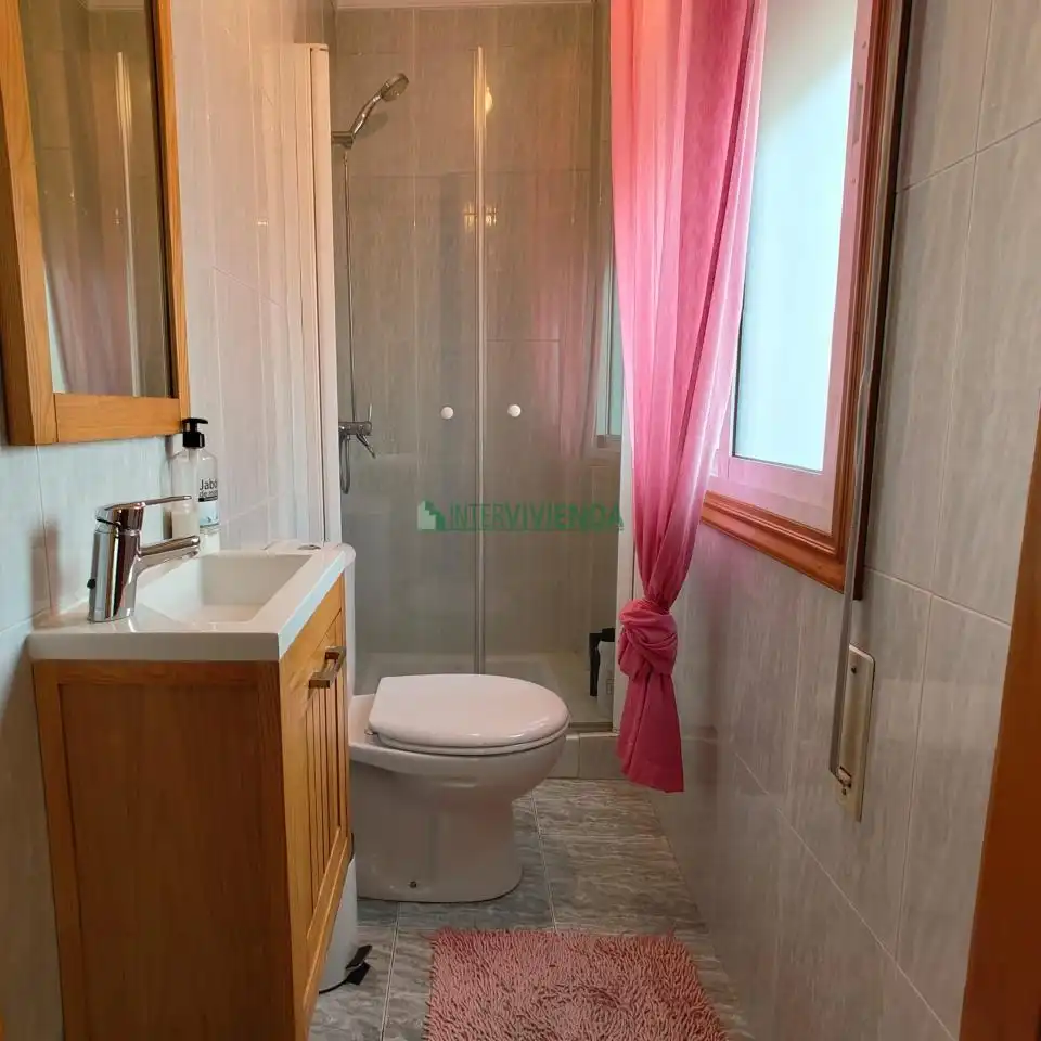 Baño de Casa adosada en venta en Vigo  con Calefacción, Terraza y Trastero