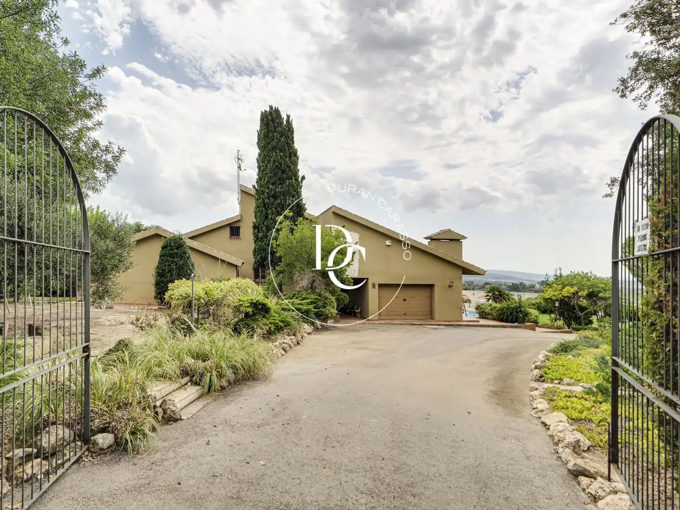 Vista exterior de Finca rústica en venta en Font-rubí con Calefacción, Jardín privado y Terraza