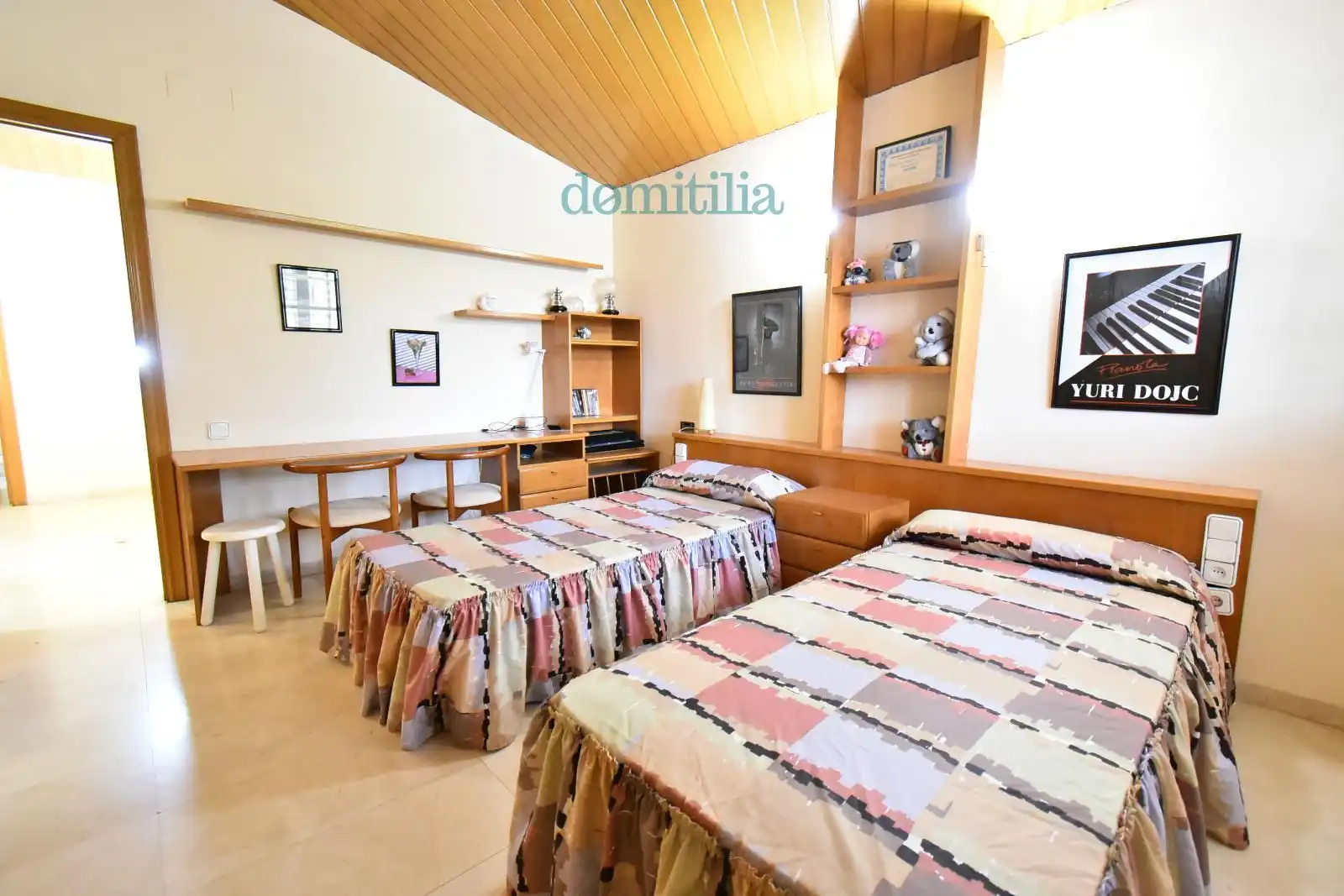 Dormitori de Casa o xalet en venda en Castellar del Vallès amb Calefacció, Jardí privat i Terrassa