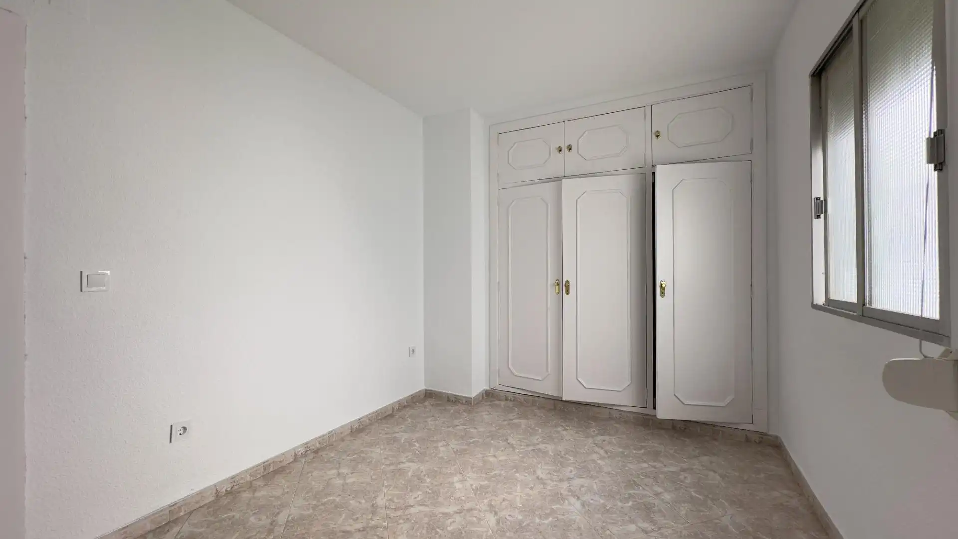 Appartamento con terrazza in affitto a Calle Ángel Ganivet, imagen 11