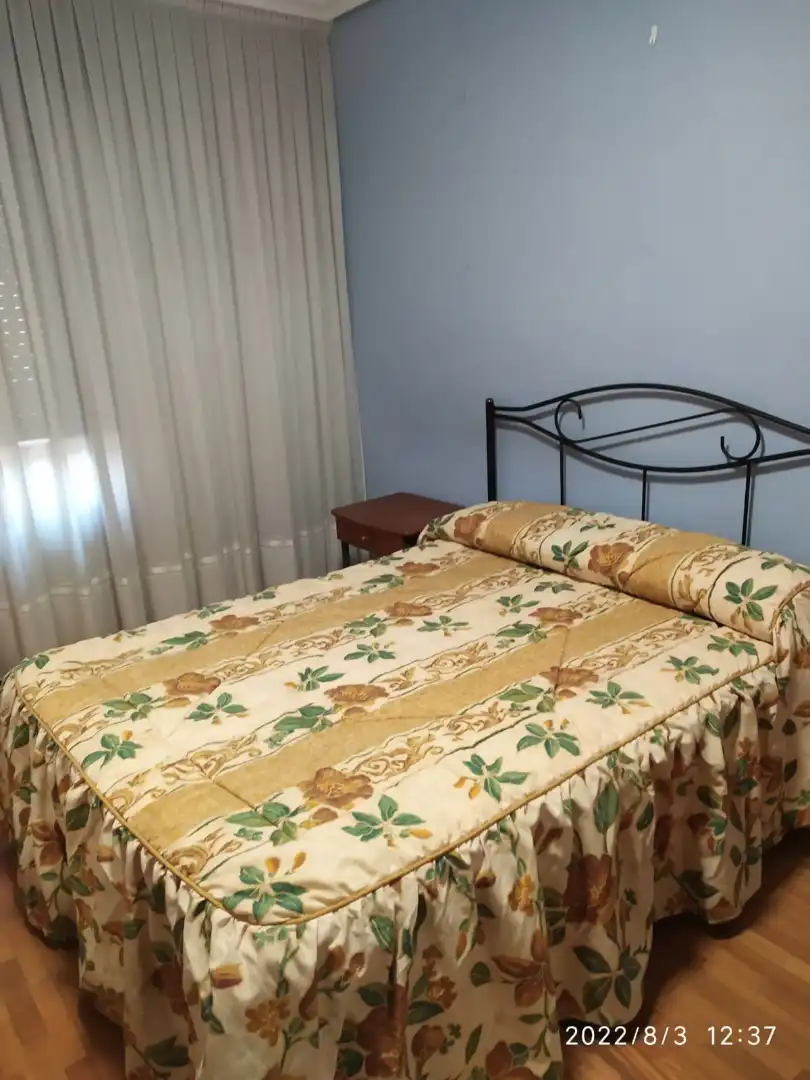 Bedroom of Flat for rent in Medina de Pomar  with Heating, Parquet flooring and Terrace