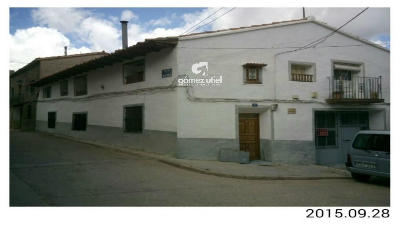 Vista exterior de Casa o xalet en venda en Tejadillos amb Calefacció i Moblat