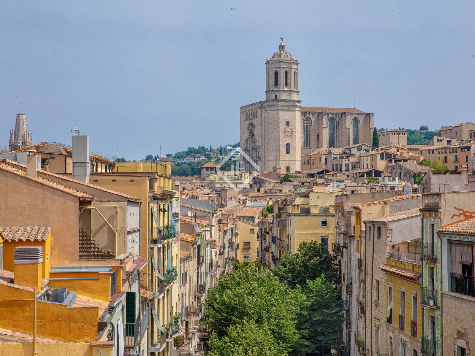 Exterior view of Attic for sale in Girona Capital  with Terrace, Furnished and Balcony
