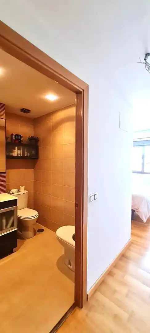 Baño de Piso de alquiler en El Campello con Aire acondicionado, Calefacción y Terraza