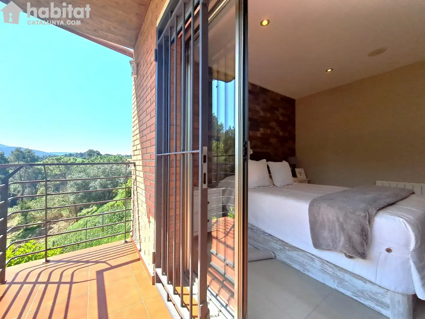 Dormitori de Casa o xalet en venda en Sant Esteve Sesrovires amb Aire condicionat, Jardí privat i Terrassa