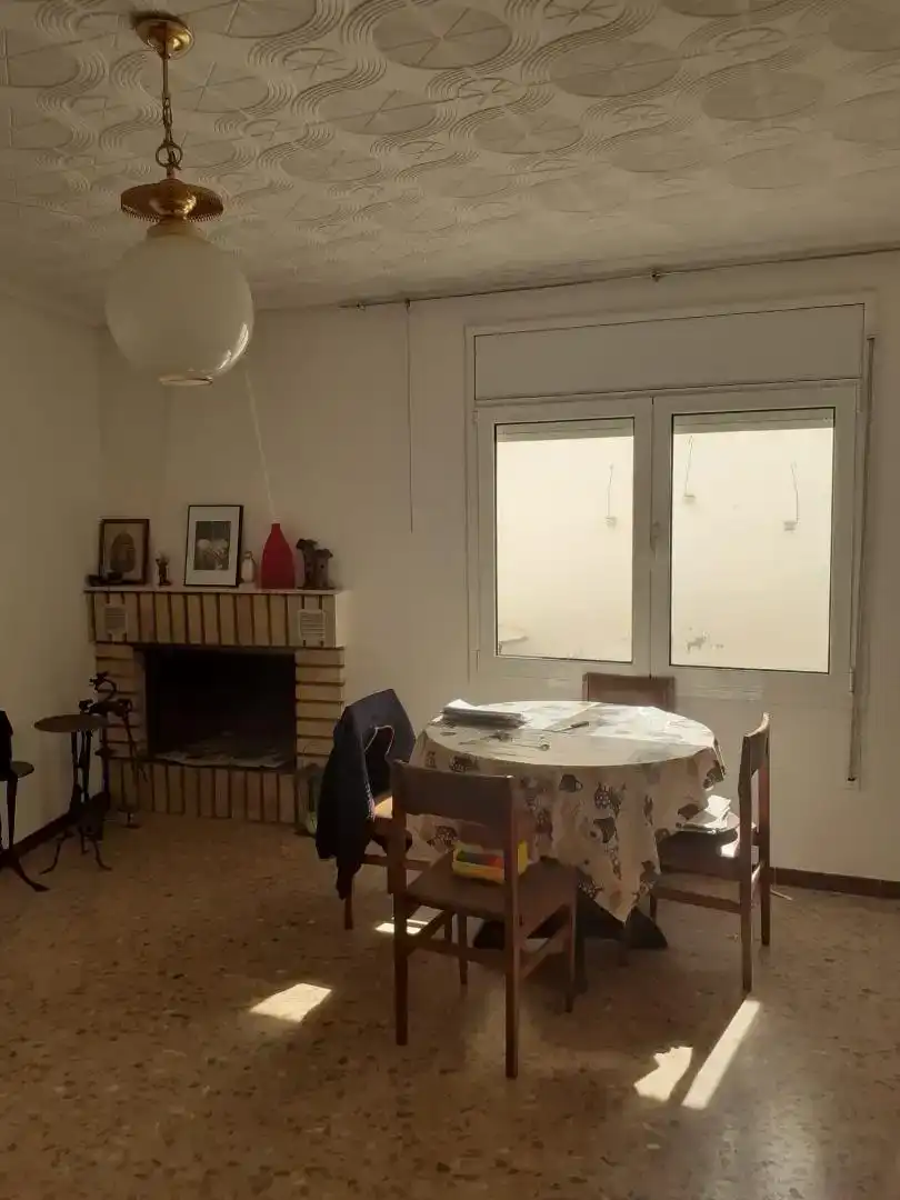 Comedor de Finca rústica en venta en Albalatillo, Huesca