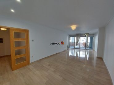 Piso con balcón en venta en Xàtiva