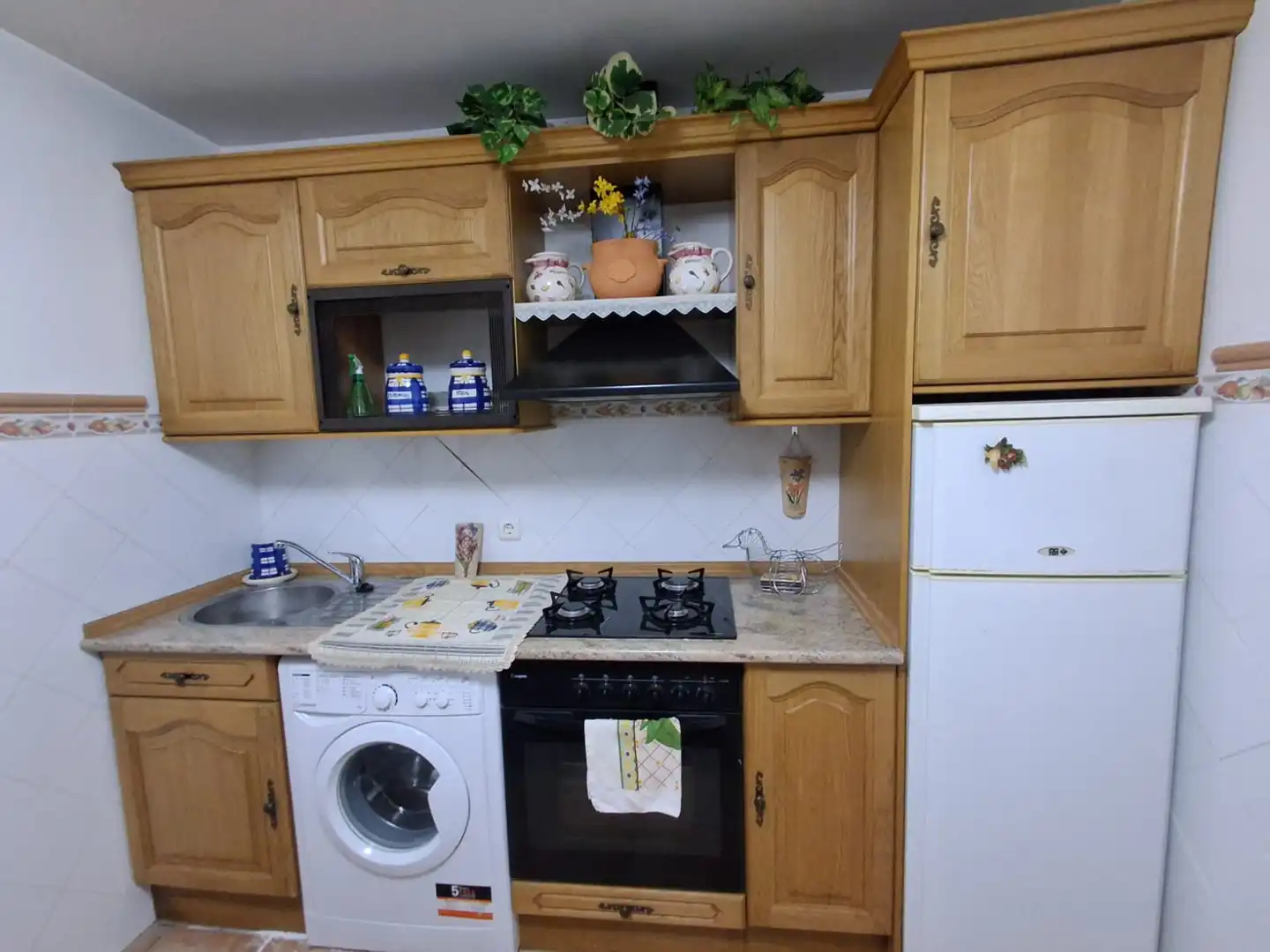 Cocina de Casa adosada en venta en Eslava con Calefacción, Terraza y Amueblado
