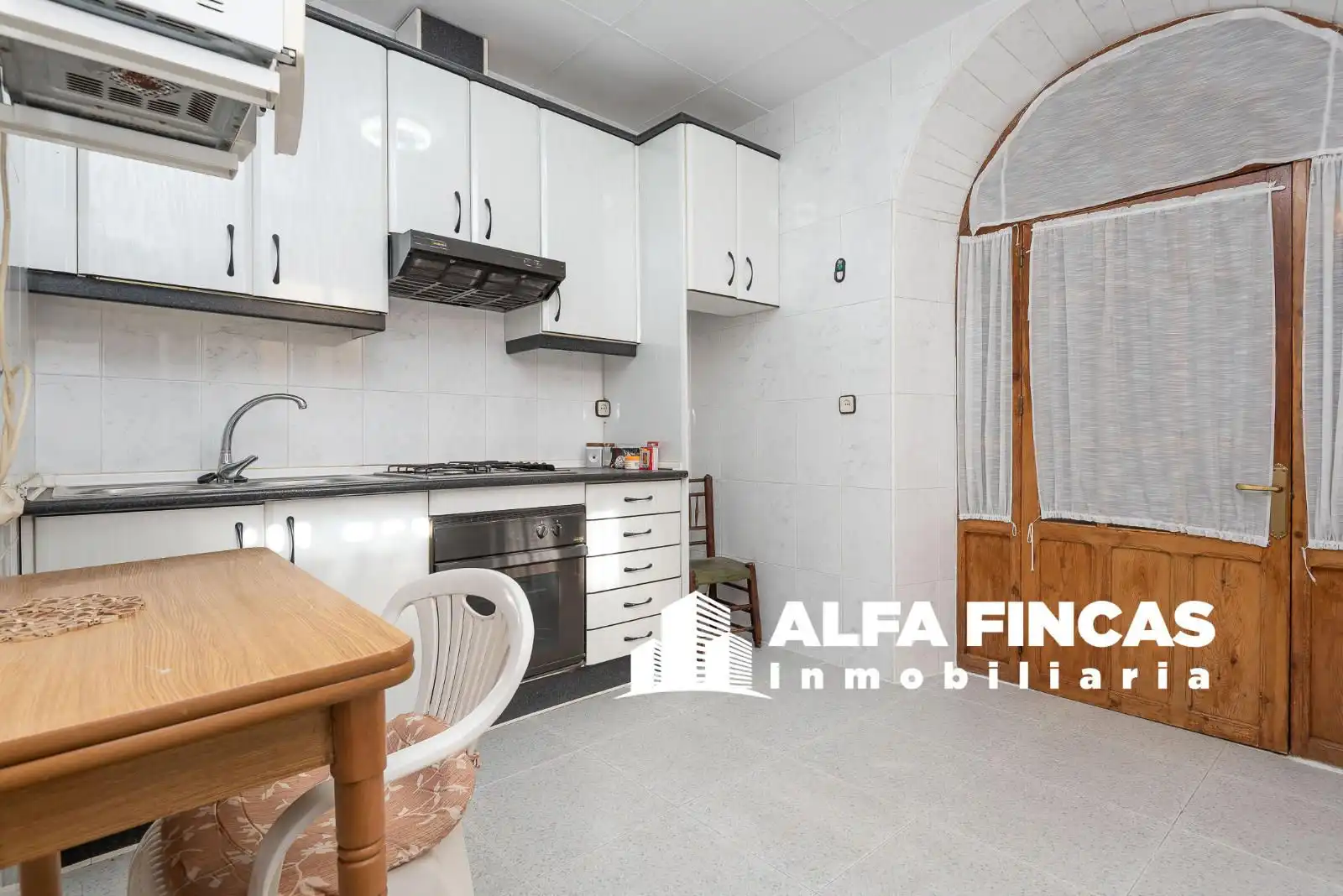 Vista exterior de Casa o chalet en venta en Las Pedroñeras    con Calefacción, Jardín privado y Trastero