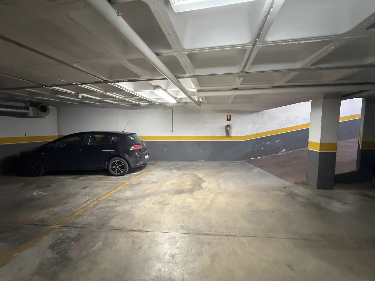 Parking of Flat for sale in Abarán  with Air Conditioner and Terrace