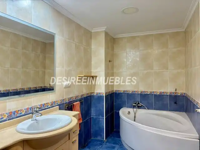 Habitación de Piso en venta en Valencia con Aire acondicionado, Calefacción y Parquet