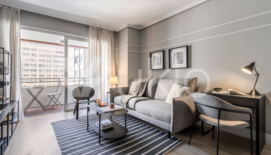 Apartamento de alquiler en Calle de Orense, Castillejos - Cuzco - Imagen 3
