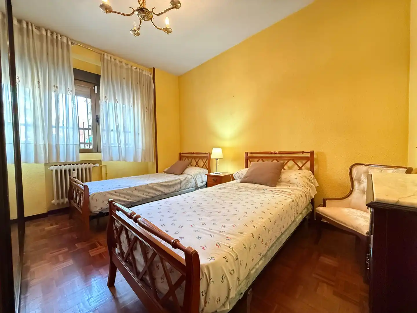 Habitación de Piso en venta en Madrid con Calefacción, Parquet y Amueblado