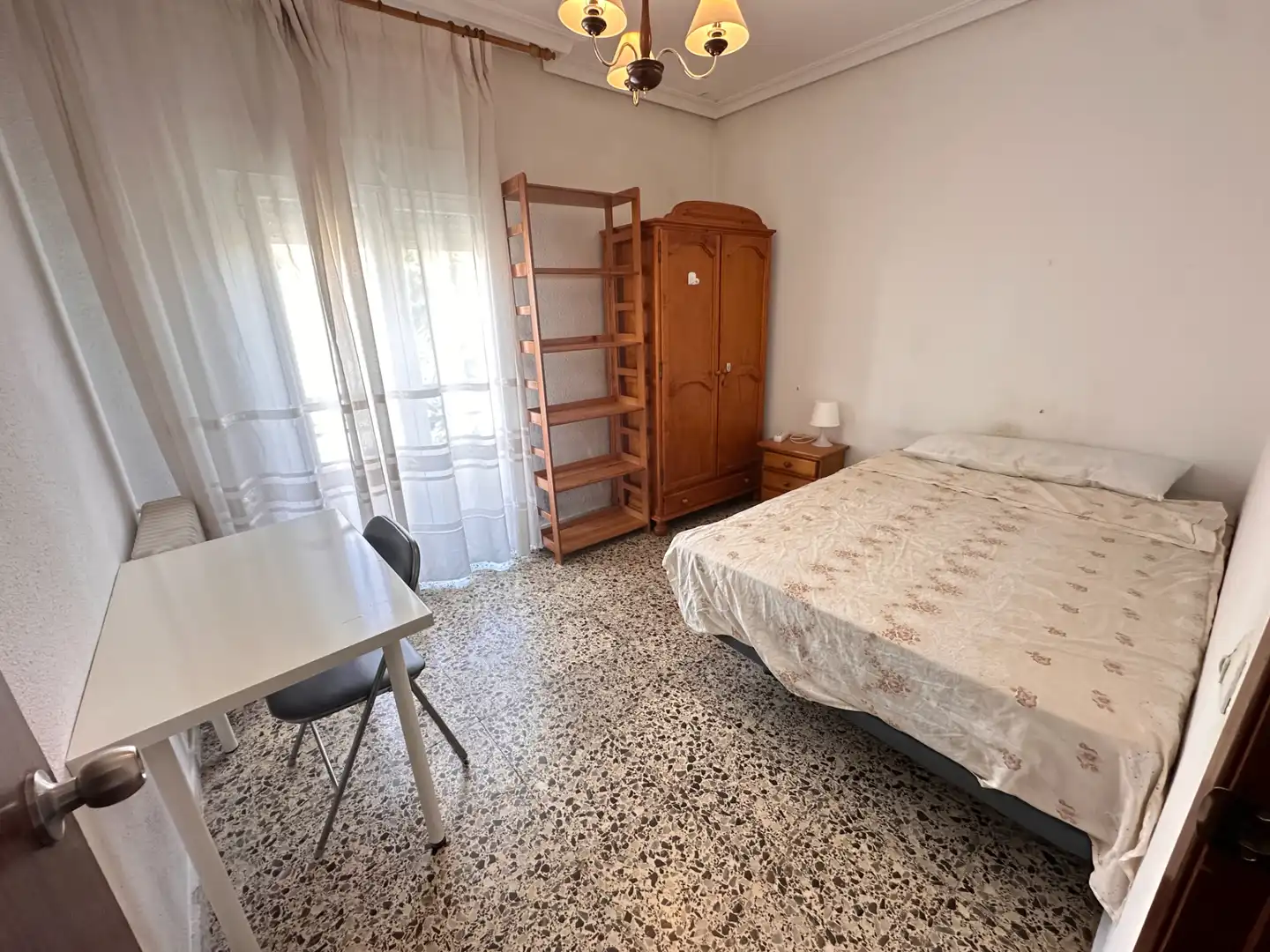 Flat for rent in Avenida de los Alfares, Fuensanta - Universidad