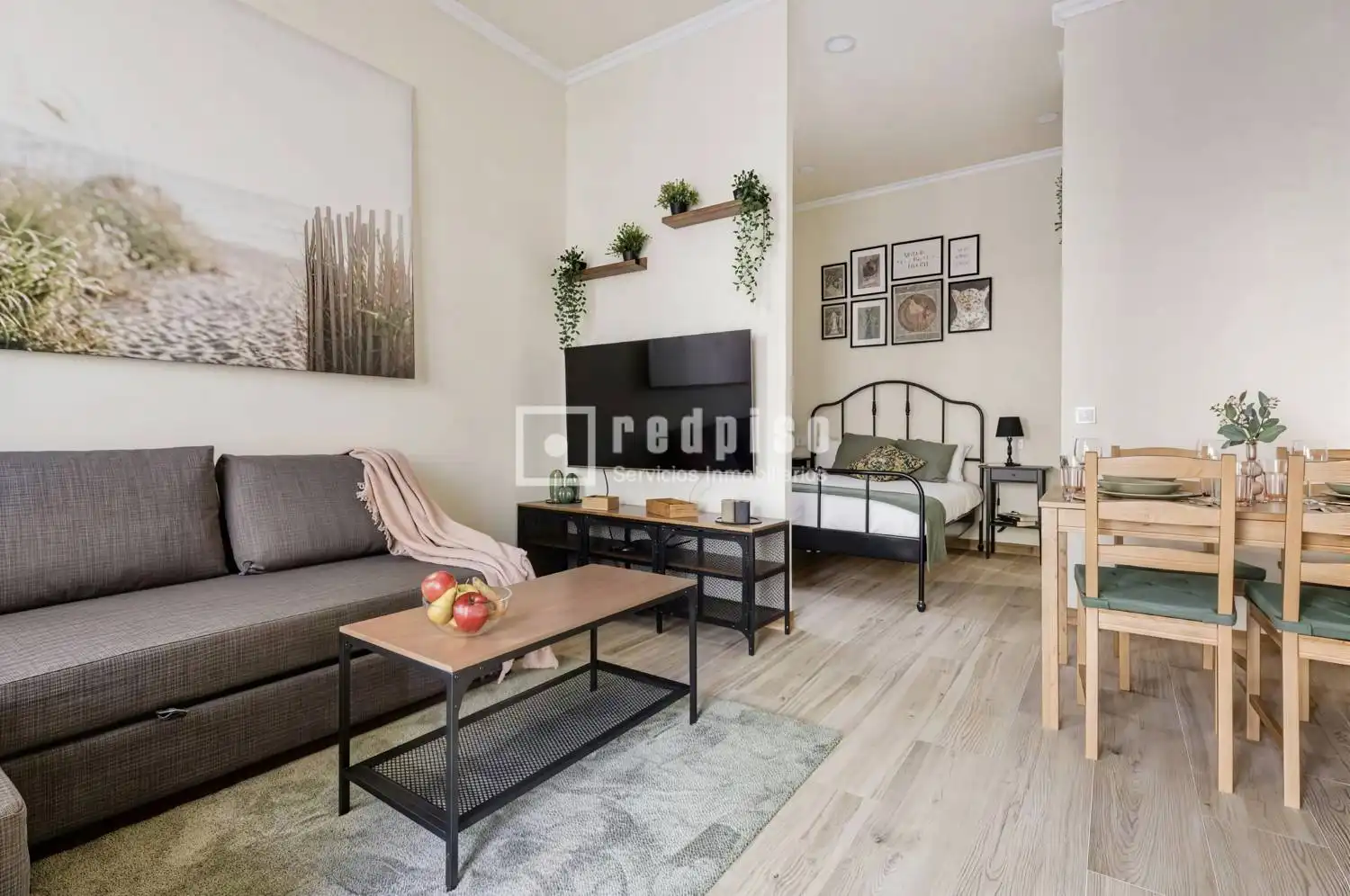 Habitación de Estudio en venta en  Madrid Capital con Aire acondicionado y Amueblado