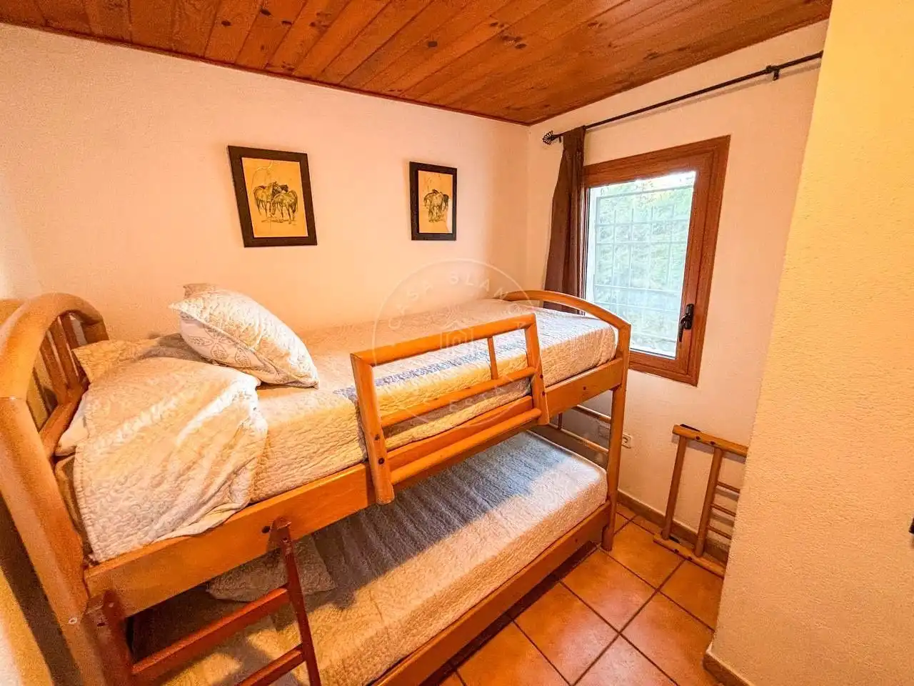 Schlafzimmer von Haus oder Chalet zum Verkauf in Lloret de Mar mit Heizung, Privatgarten und Abstellraum