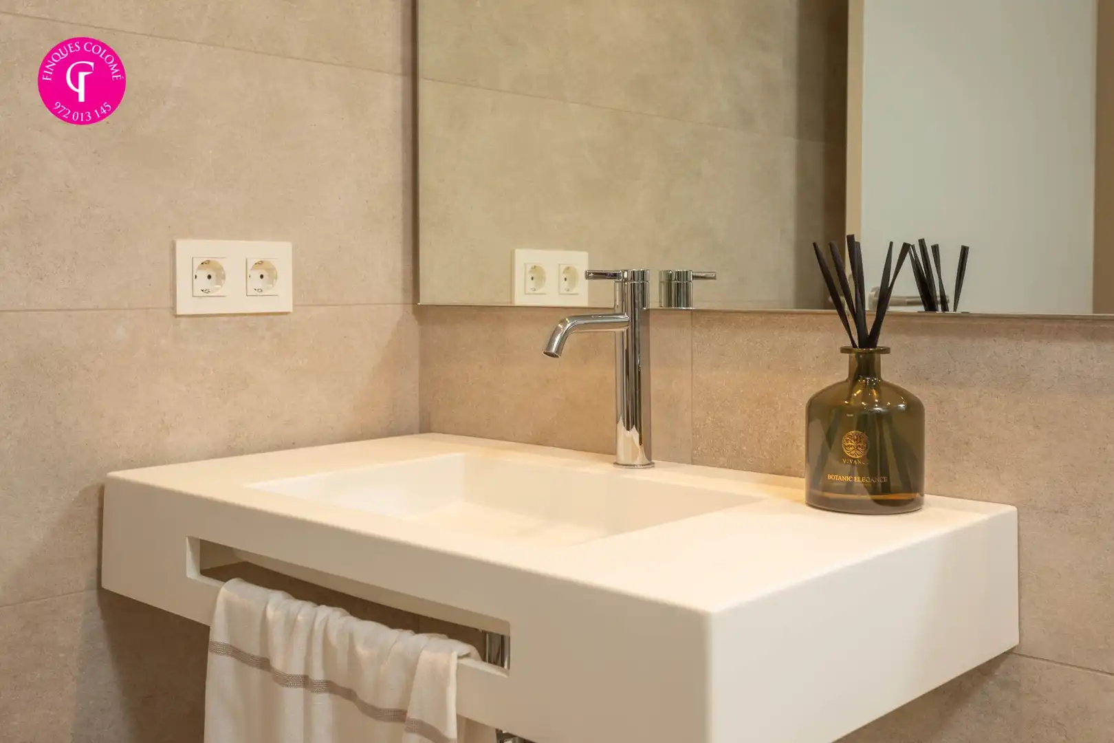 Baño de Piso en venta en Girona con Aire acondicionado, Calefacción y Balcón