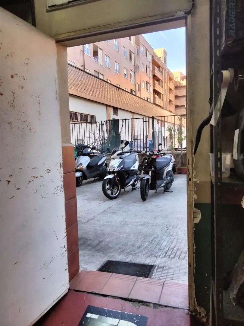 Local de lloguer a San Adrián