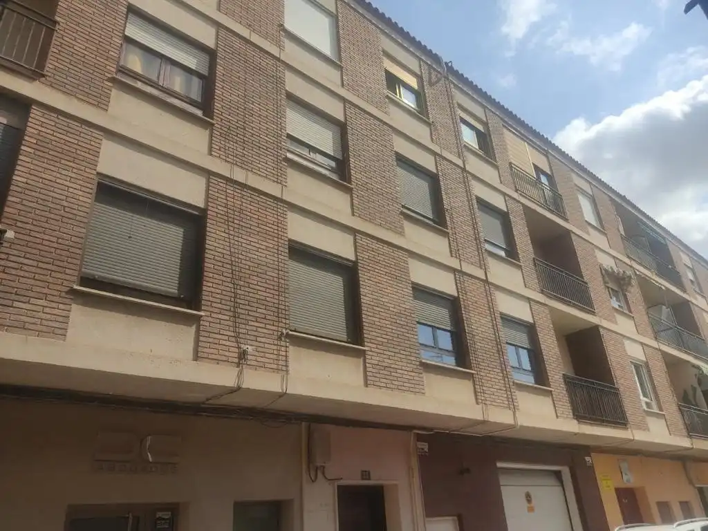 Flat for rent in Almansa