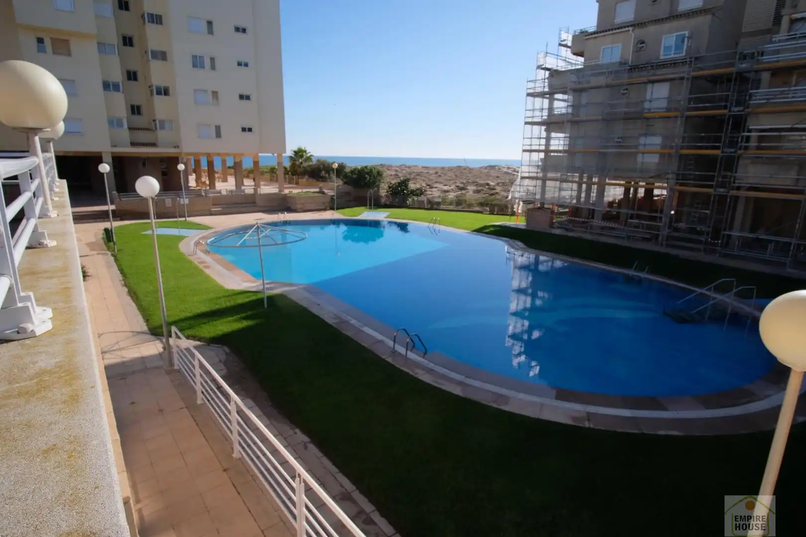 Piscina de Piso en venta en  Valencia Capital con Trastero y Piscina comunitaria