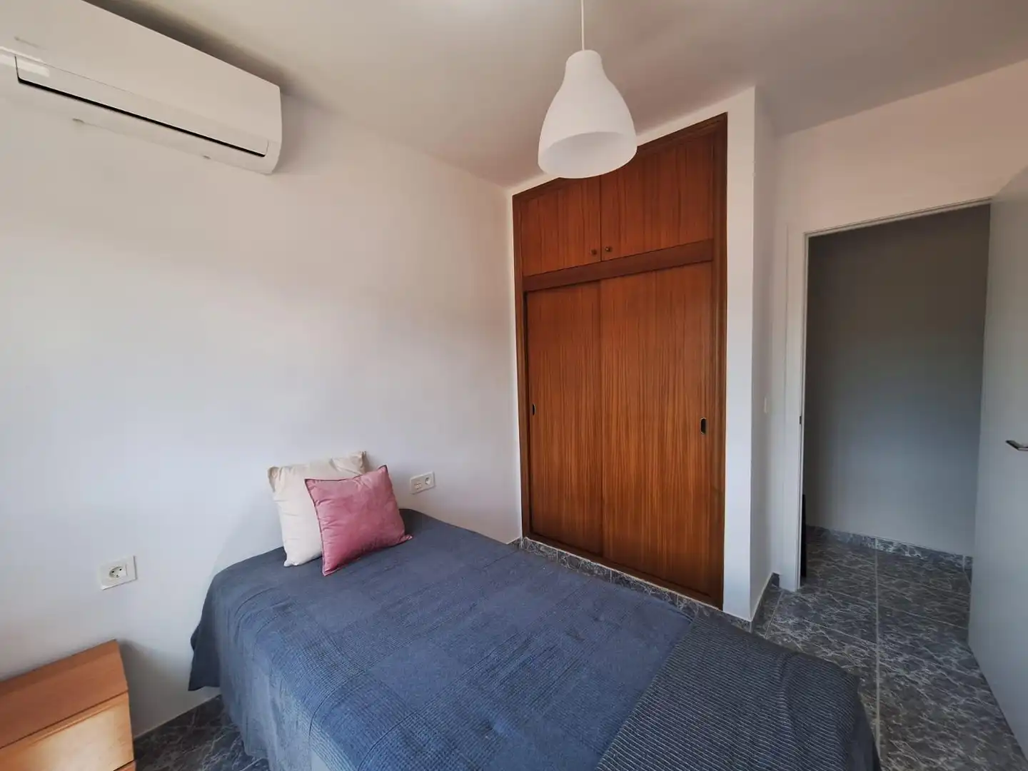 Flat with terrace to rent in Calle Calle Mirasierra, imagen 19